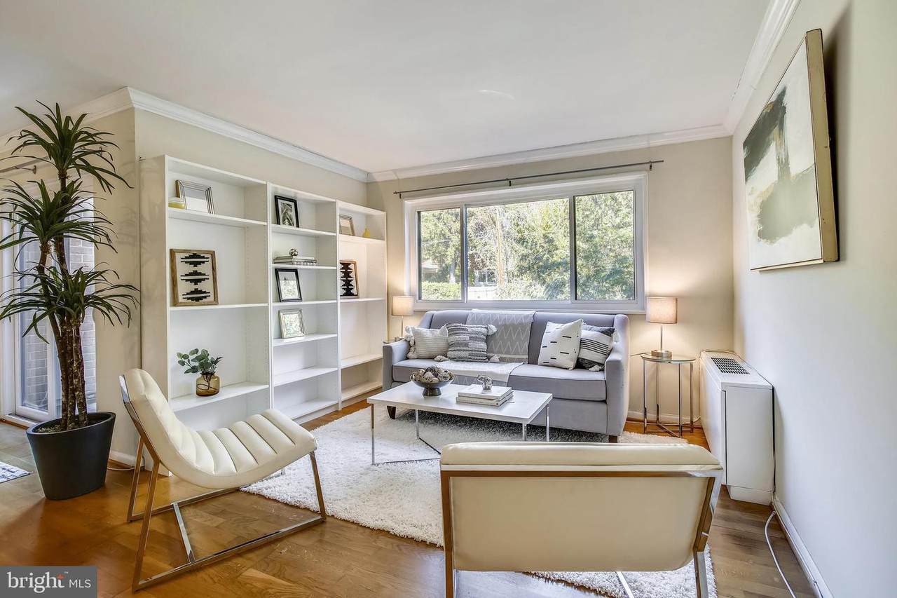 4545 Macarthur Boulevard - Photo 1