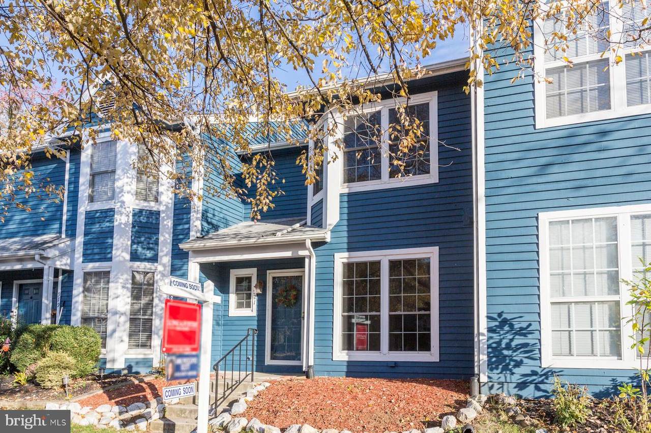 921 Breakwater Drive - Photo 1