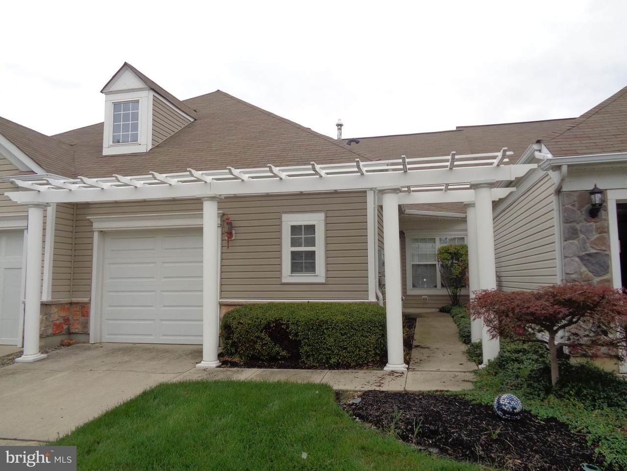 39 Sparrow Drive - Photo 1