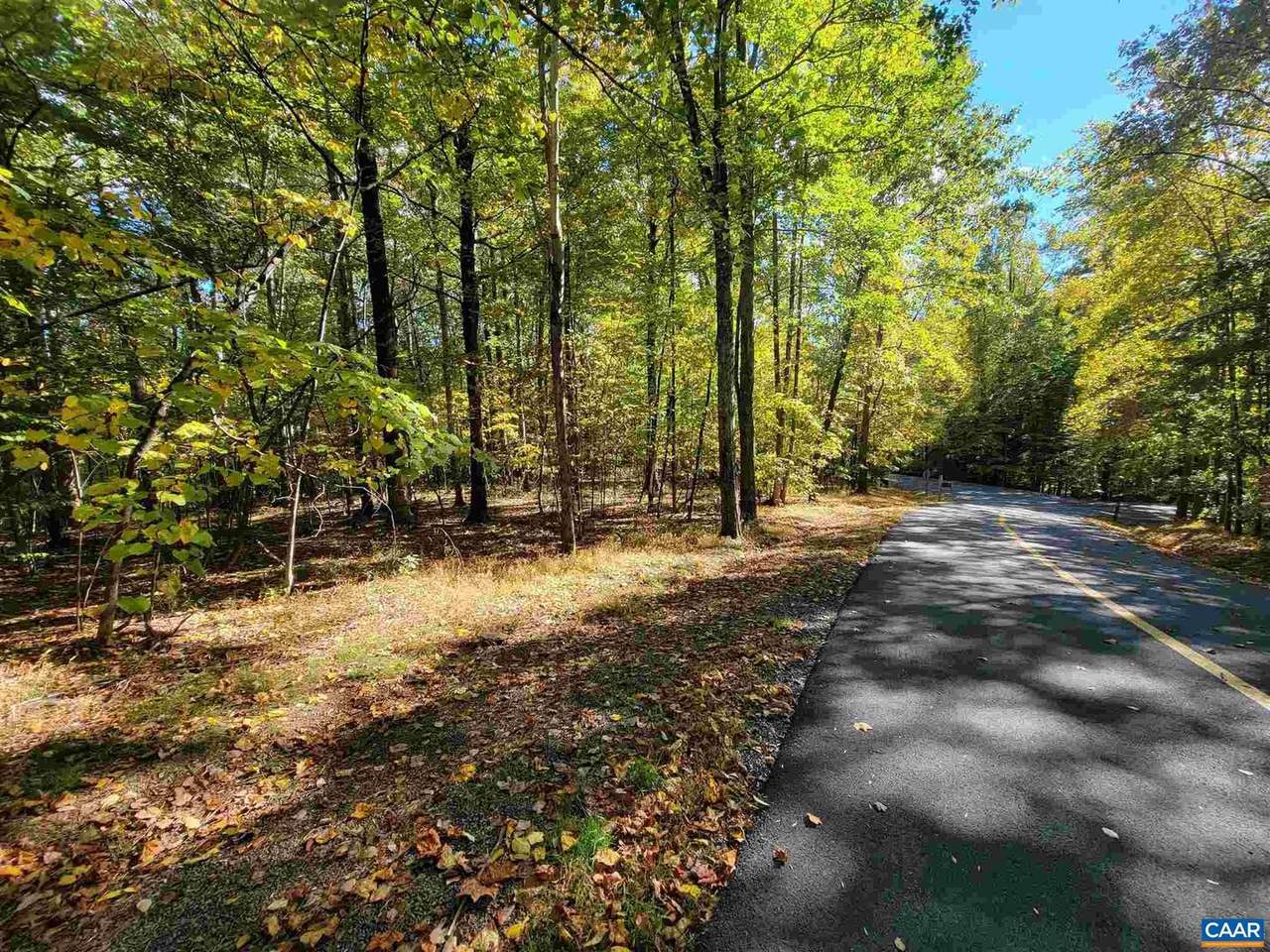 23 Stoney Creek West - Photo 1