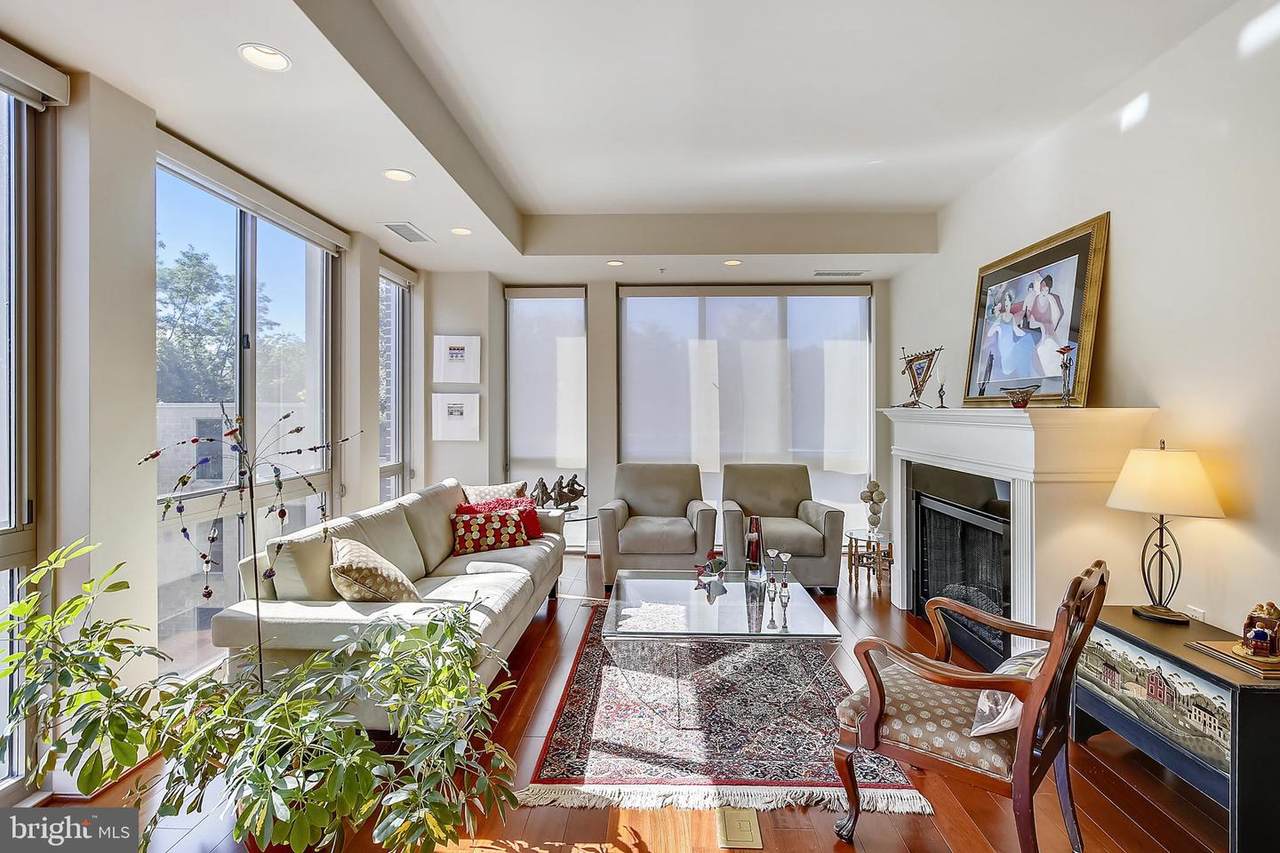 513 Broad Street - Photo 1