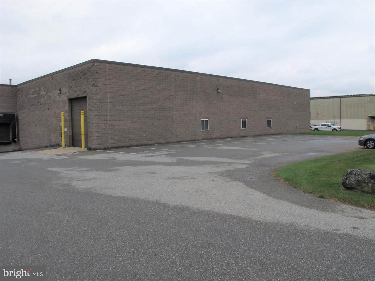 217 Wohlsen Way - Photo 1
