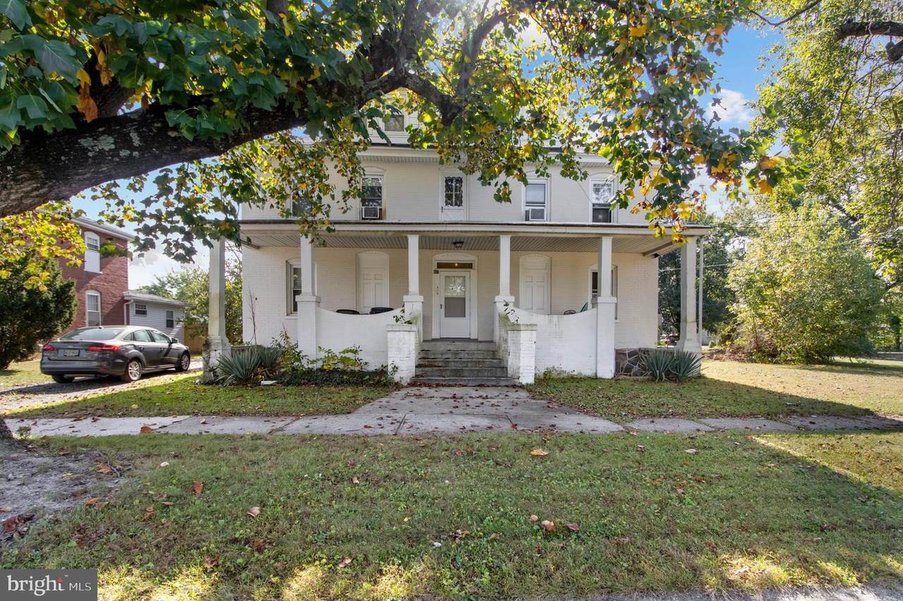 407 Boulevard - Photo 1