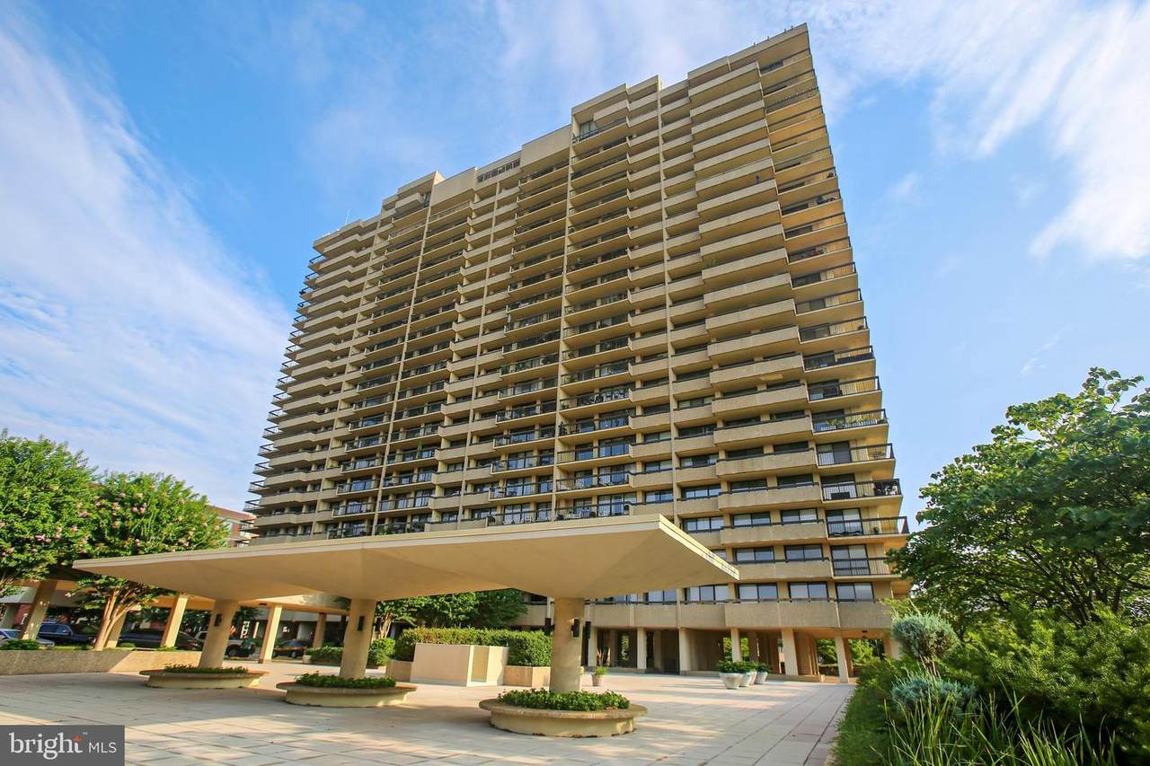 400 Madison Street - Photo 1