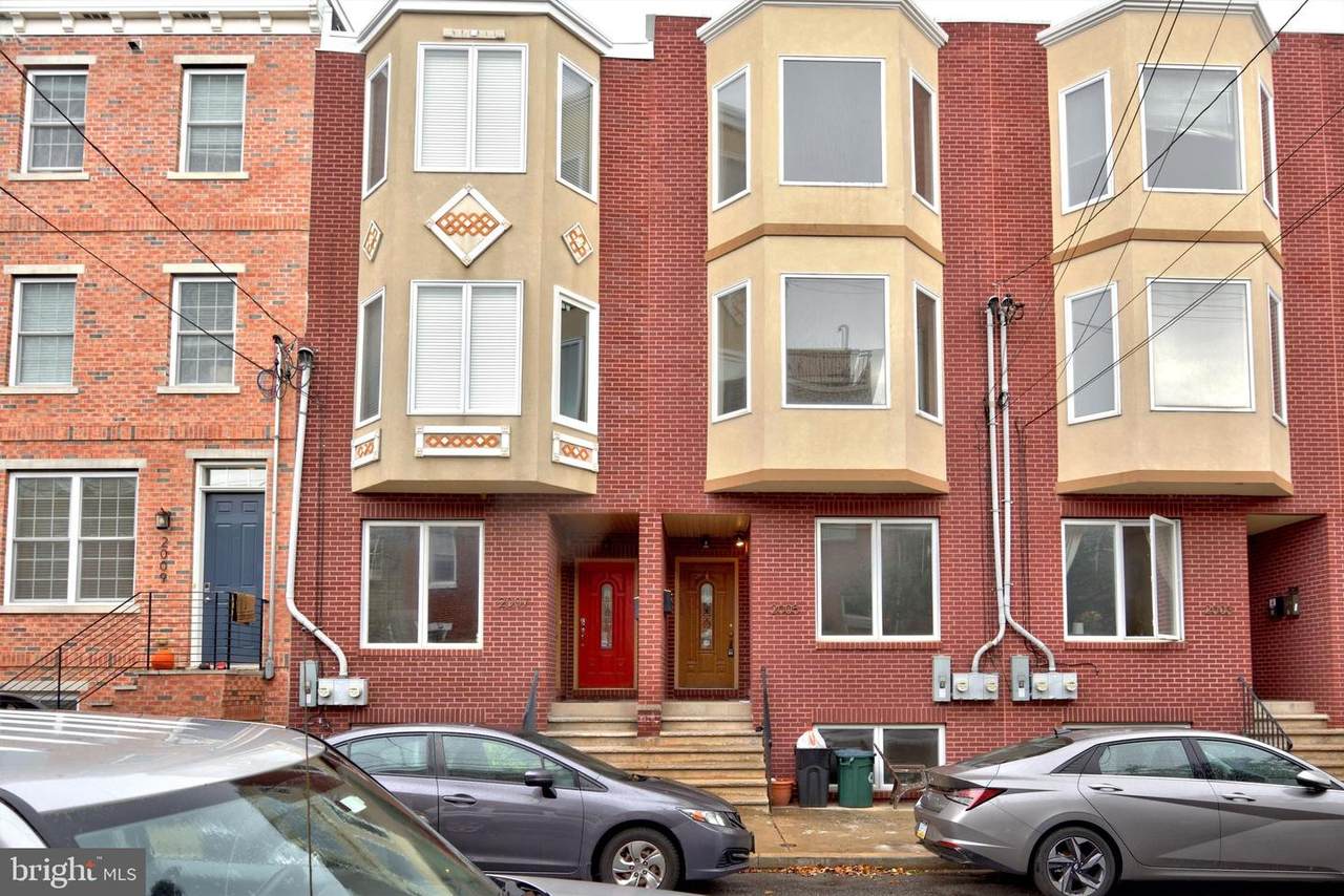 2005 Carpenter Street - Photo 1