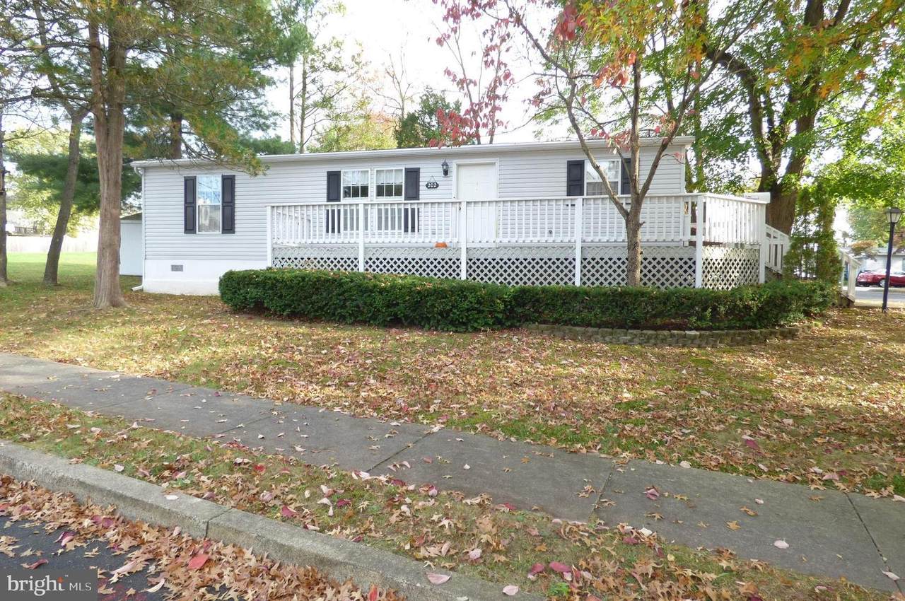 202 7TH Street - Photo 1