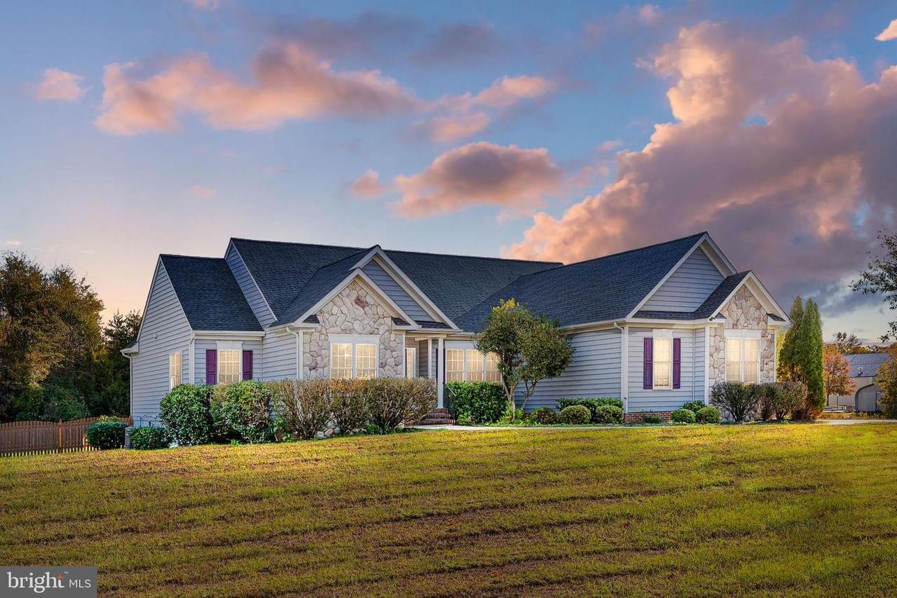 131 Town And Country Drive - Photo 1