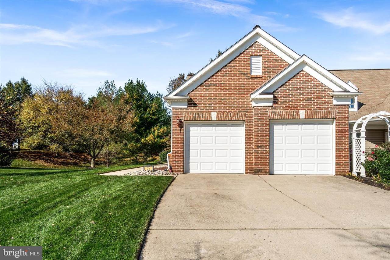 25 Sparrow Drive - Photo 1