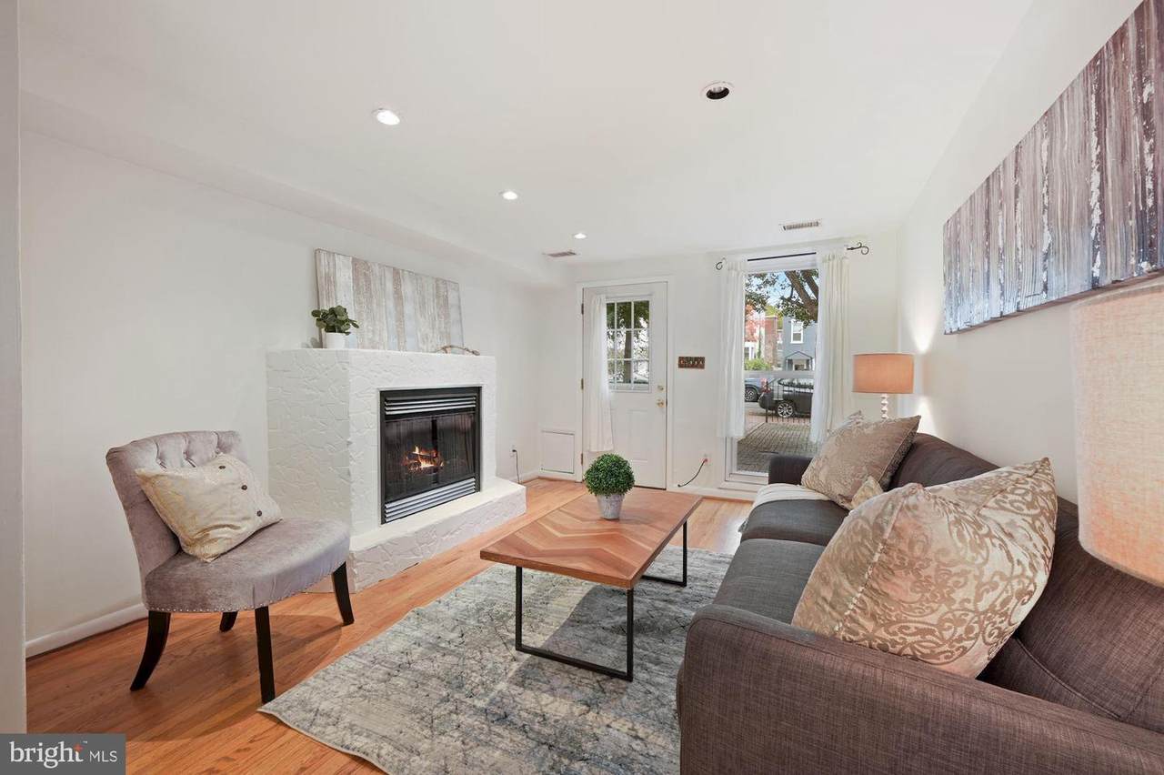 909 12TH Street - Photo 1