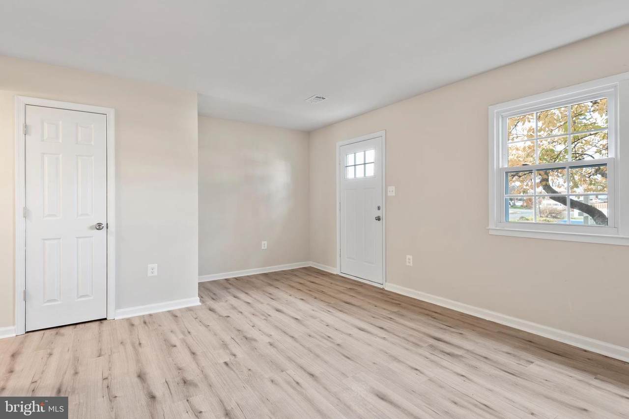 2202 Fort Pickens Court - Photo 1