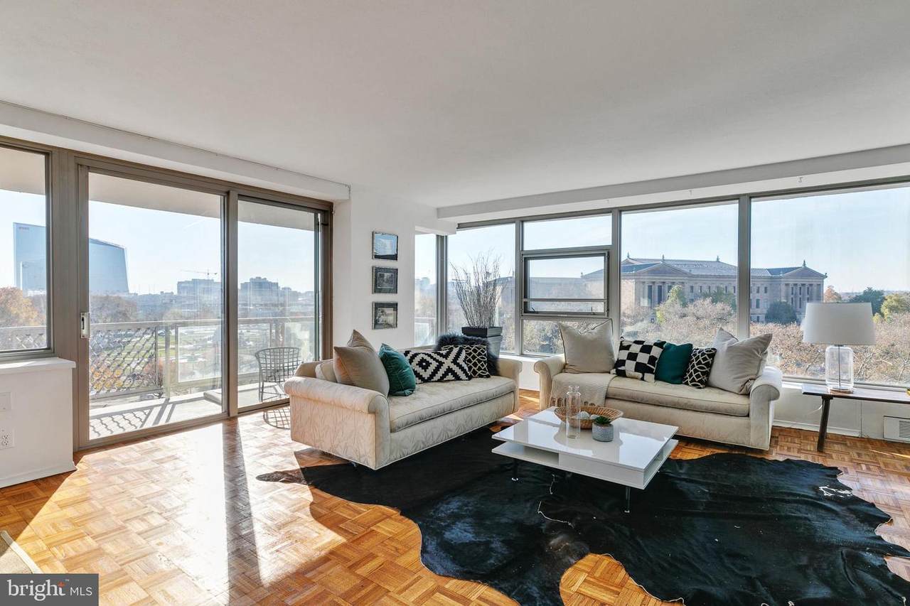2401 Pennsylvania Avenue - Photo 1