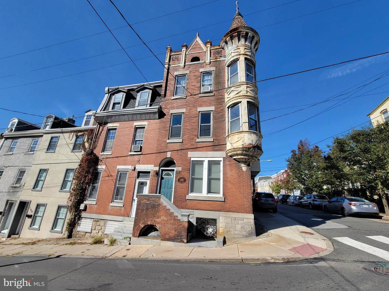 170 Green Lane - Photo 1