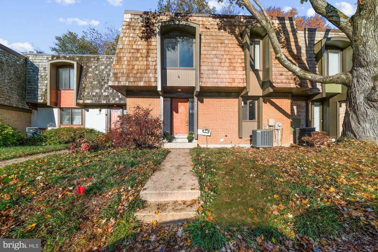 9439 Hickory View Place - Photo 1