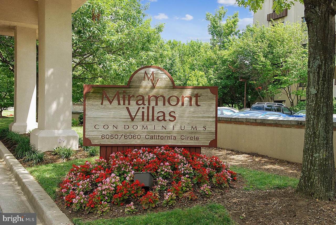 6060 California Circle - Photo 1