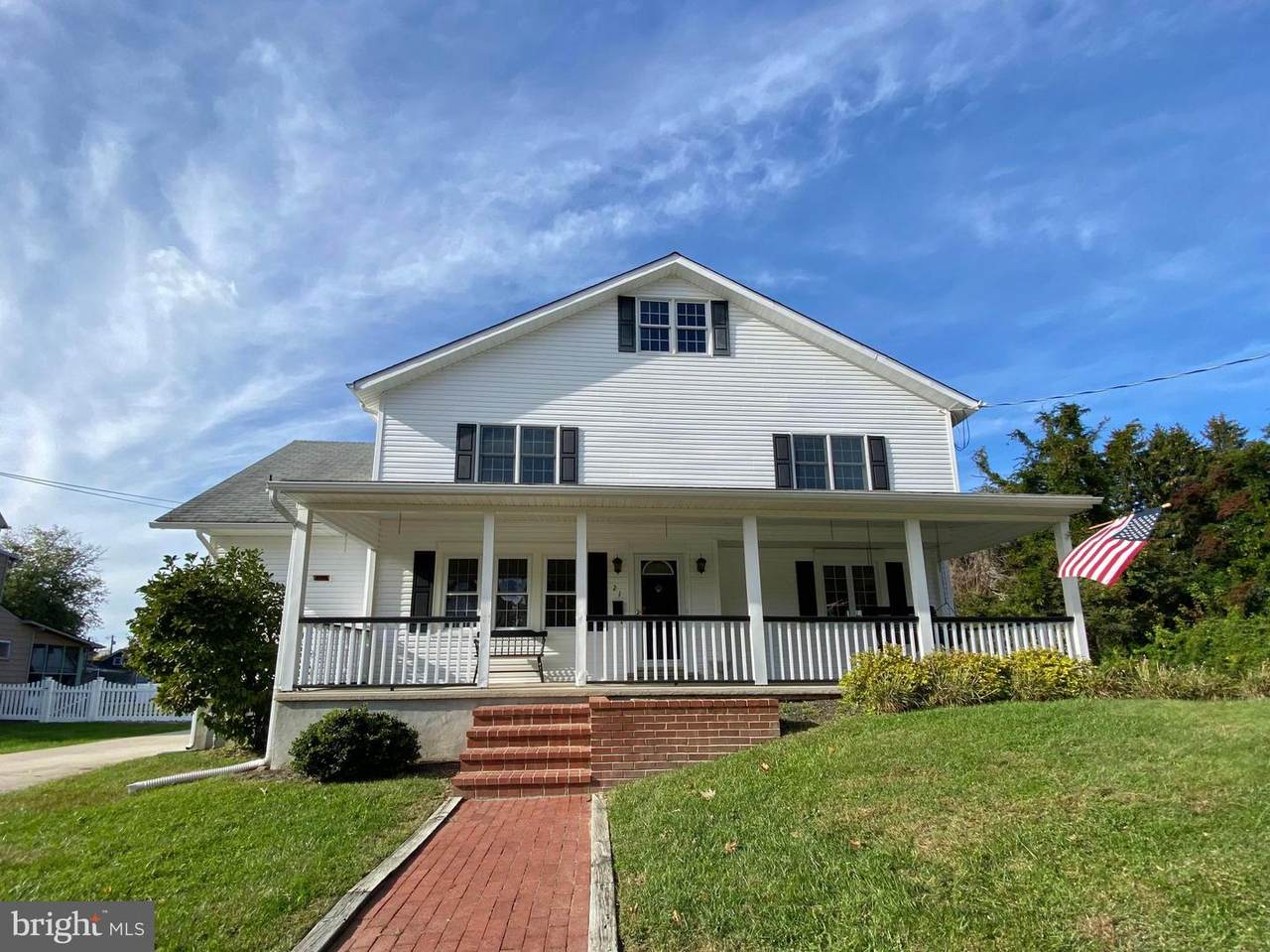 21 Princeton Avenue - Photo 1