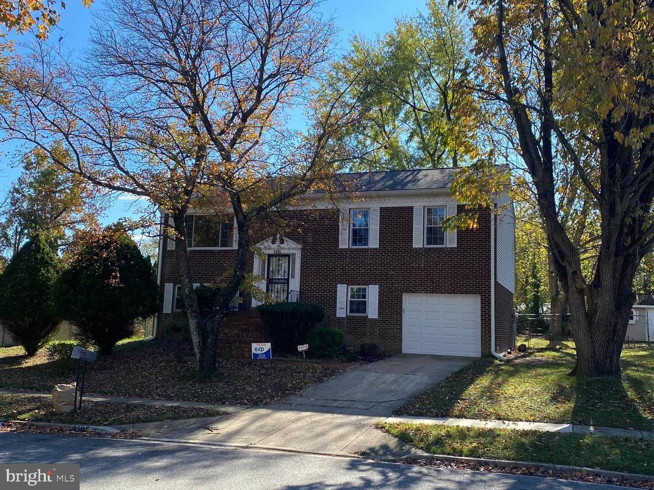 2105 Redwood Terrace - Photo 1