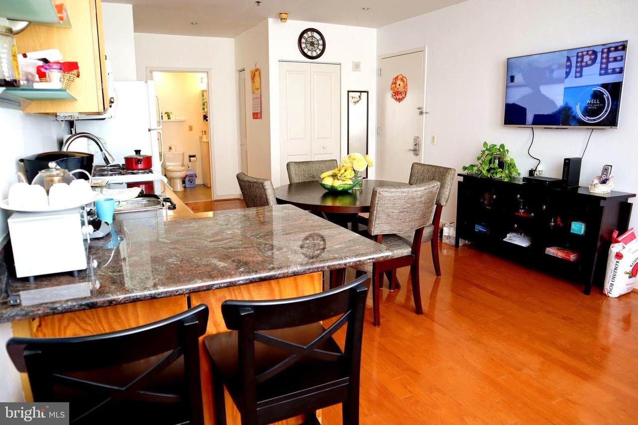 1100 Vine Street - Photo 1