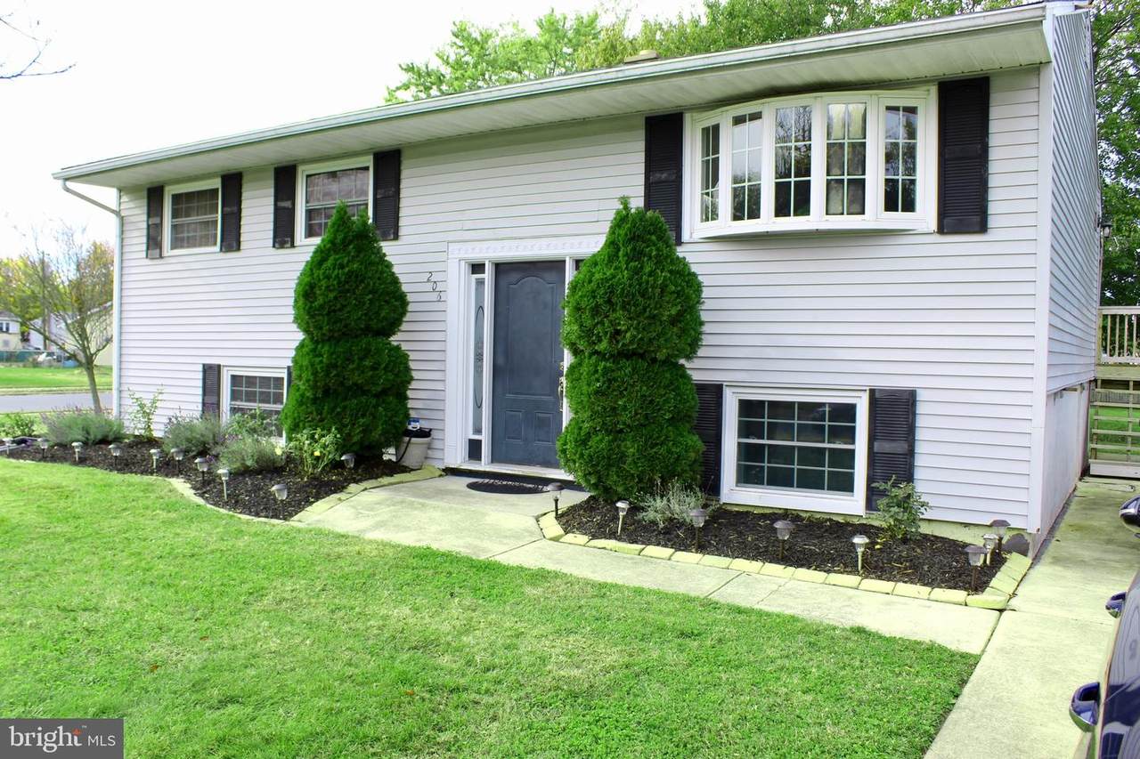 206 Grace Lane - Photo 1