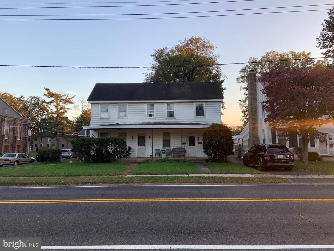 202 Warren Street - Photo 1