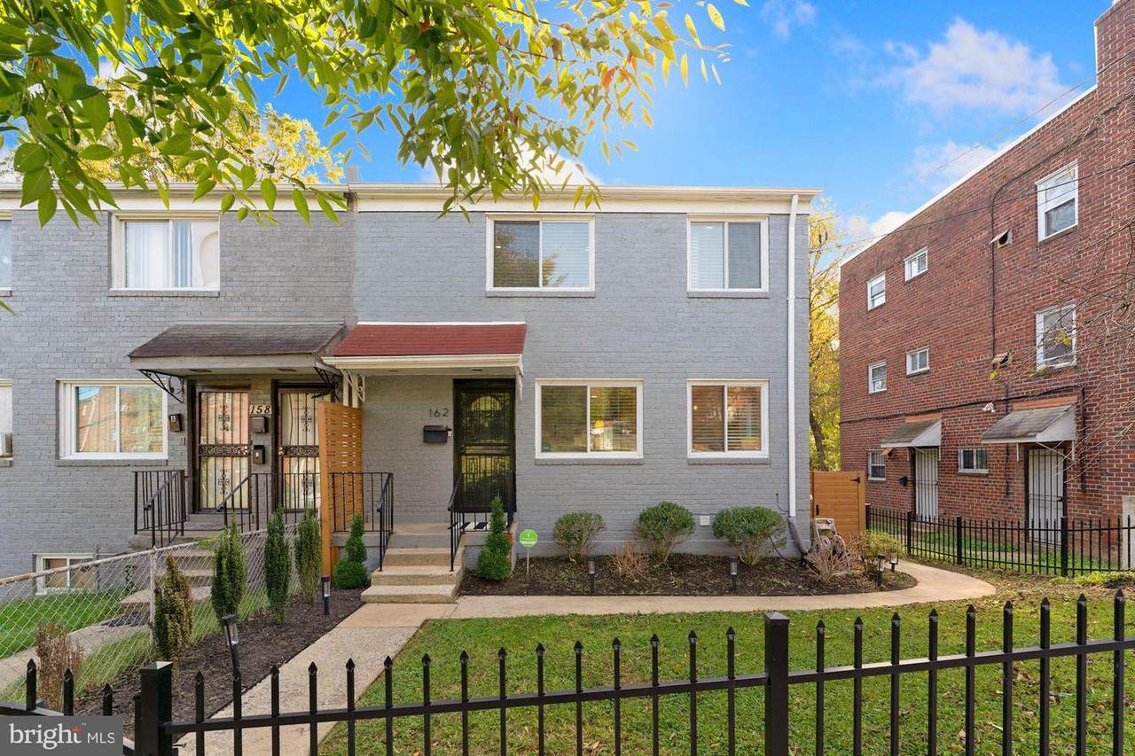 162 Joliet Street - Photo 1