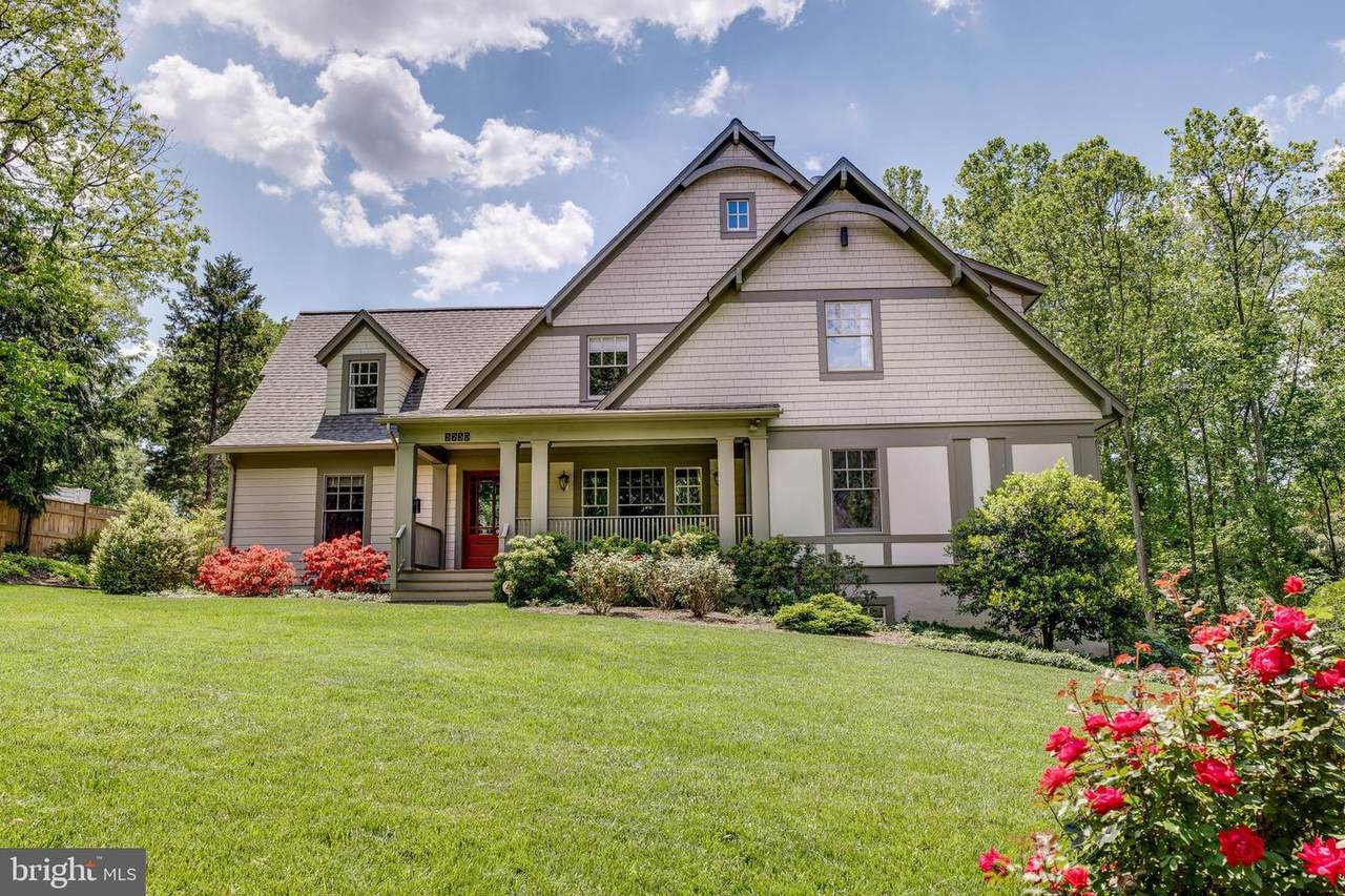 3239 Valley Lane - Photo 1