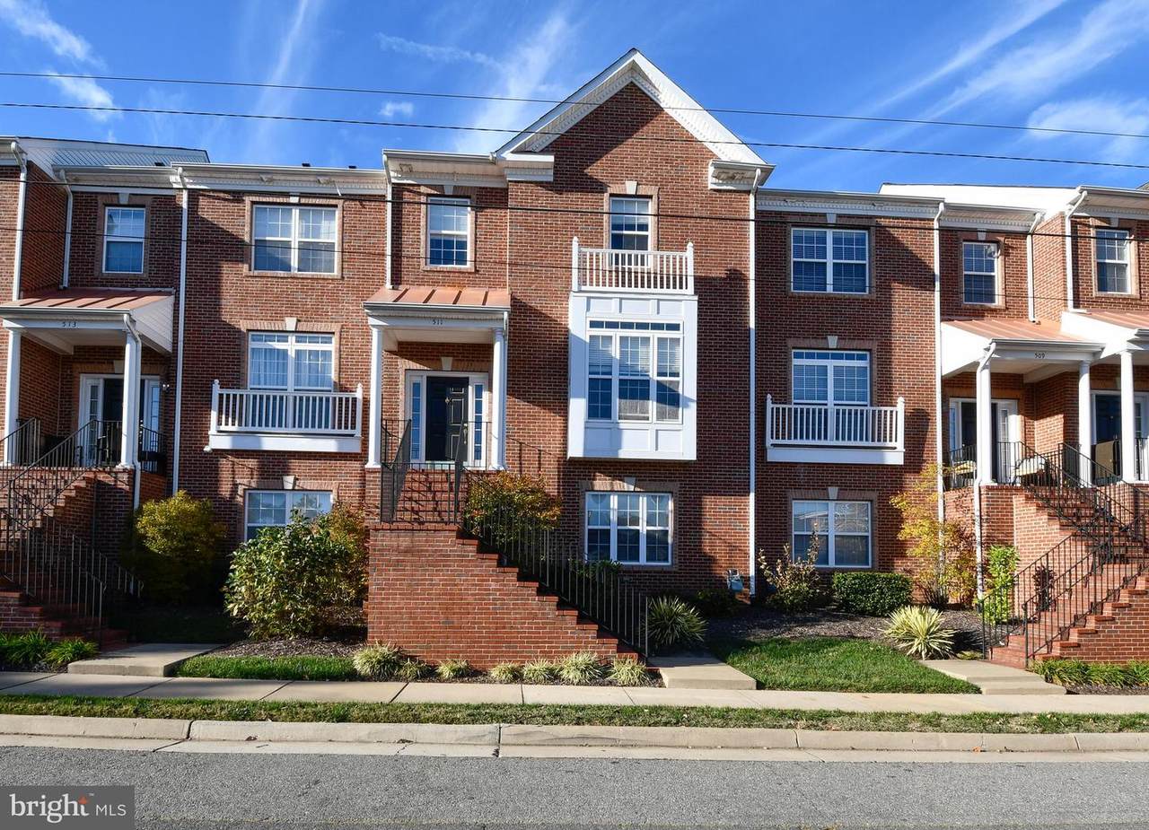 511 Dunmore Street - Photo 1