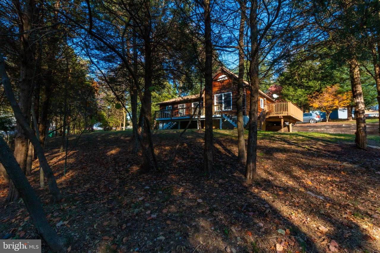 343 Crestview Drive - Photo 1
