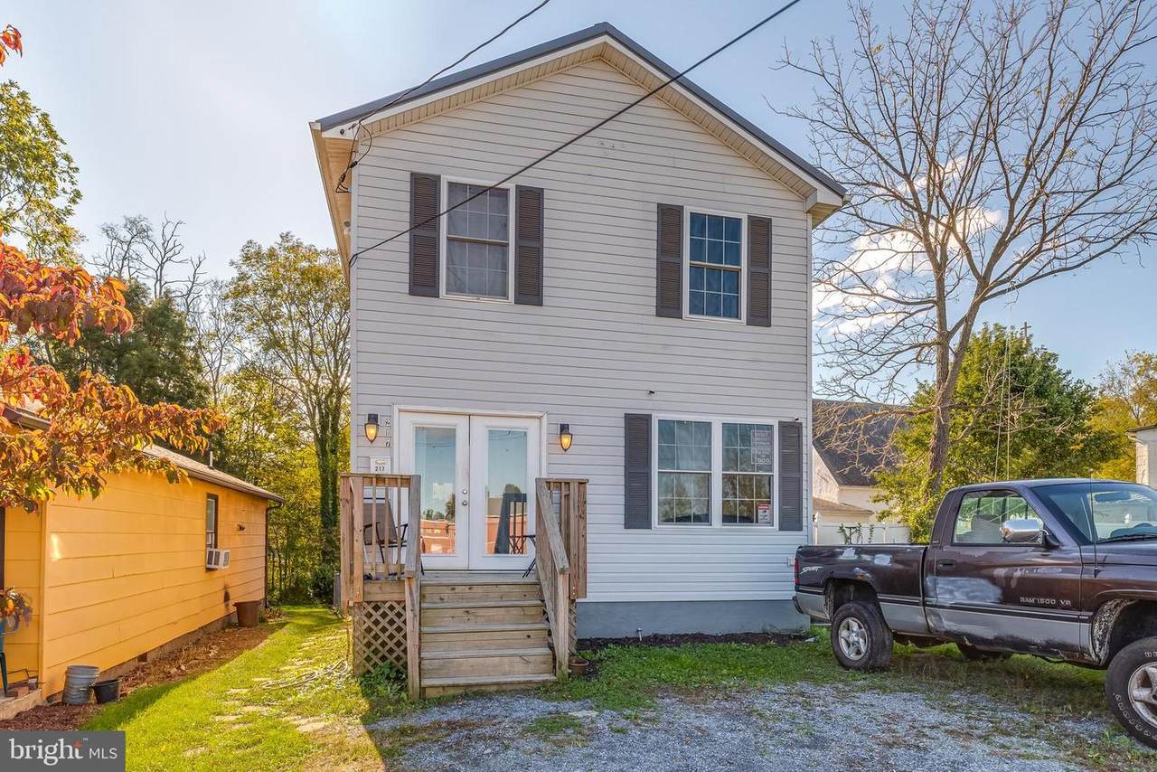 217 Academy Street - Photo 1