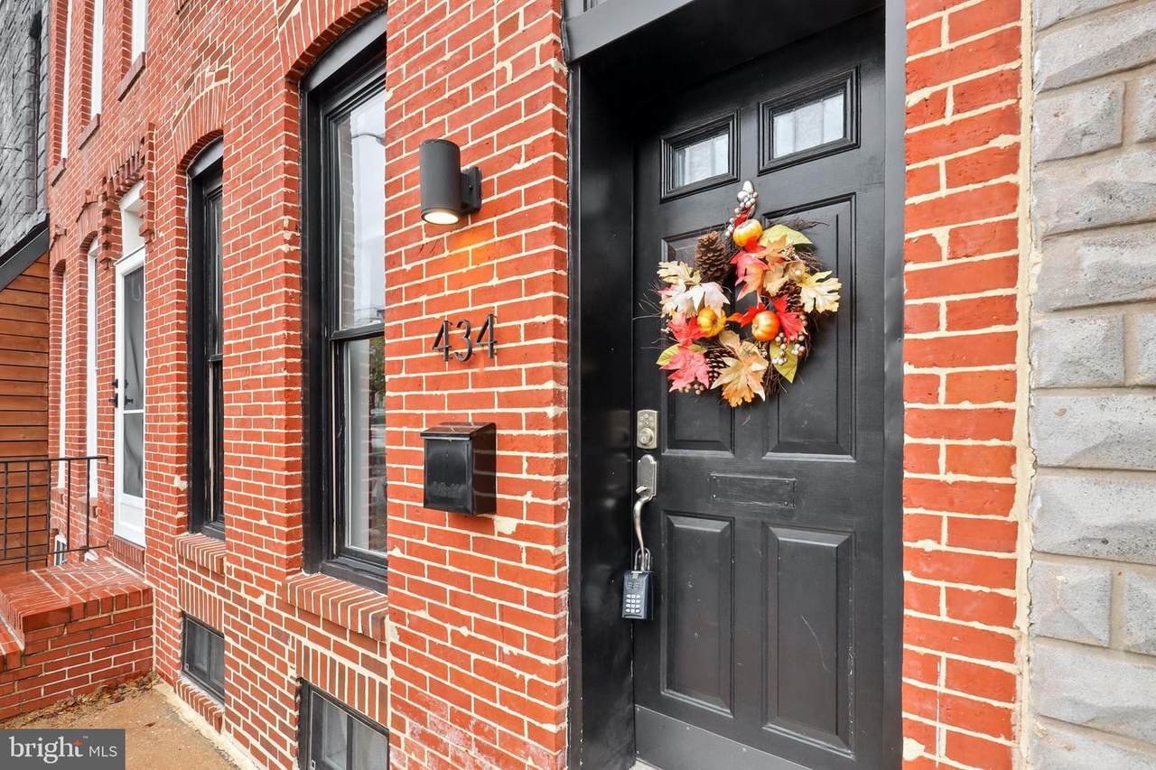 434 Fort Avenue - Photo 1