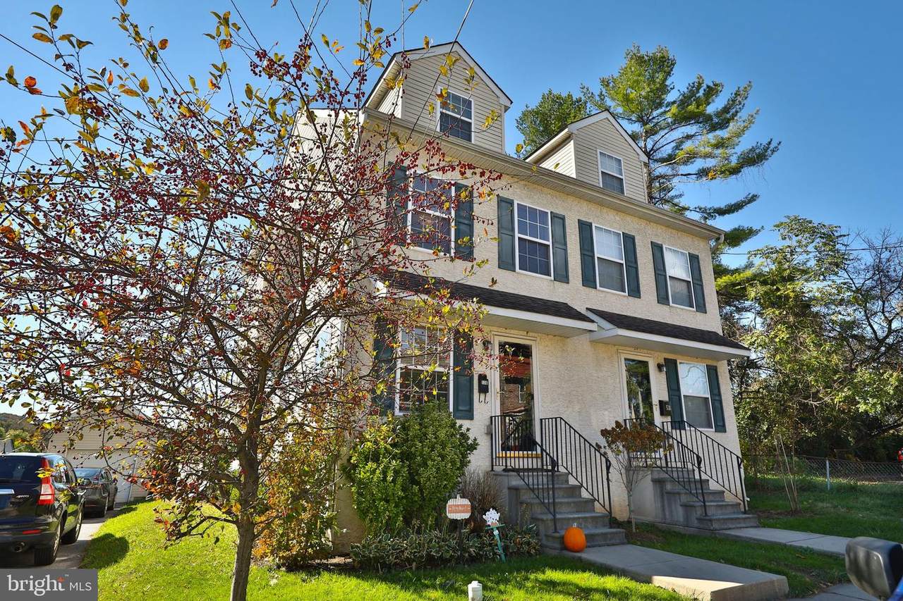 536 Old Elm Street - Photo 1