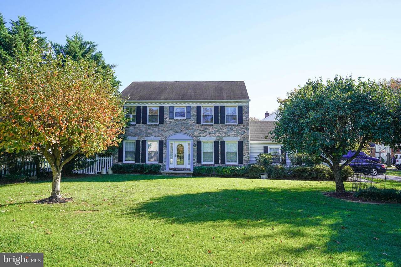 10203 Raleigh Tavern Lane - Photo 1