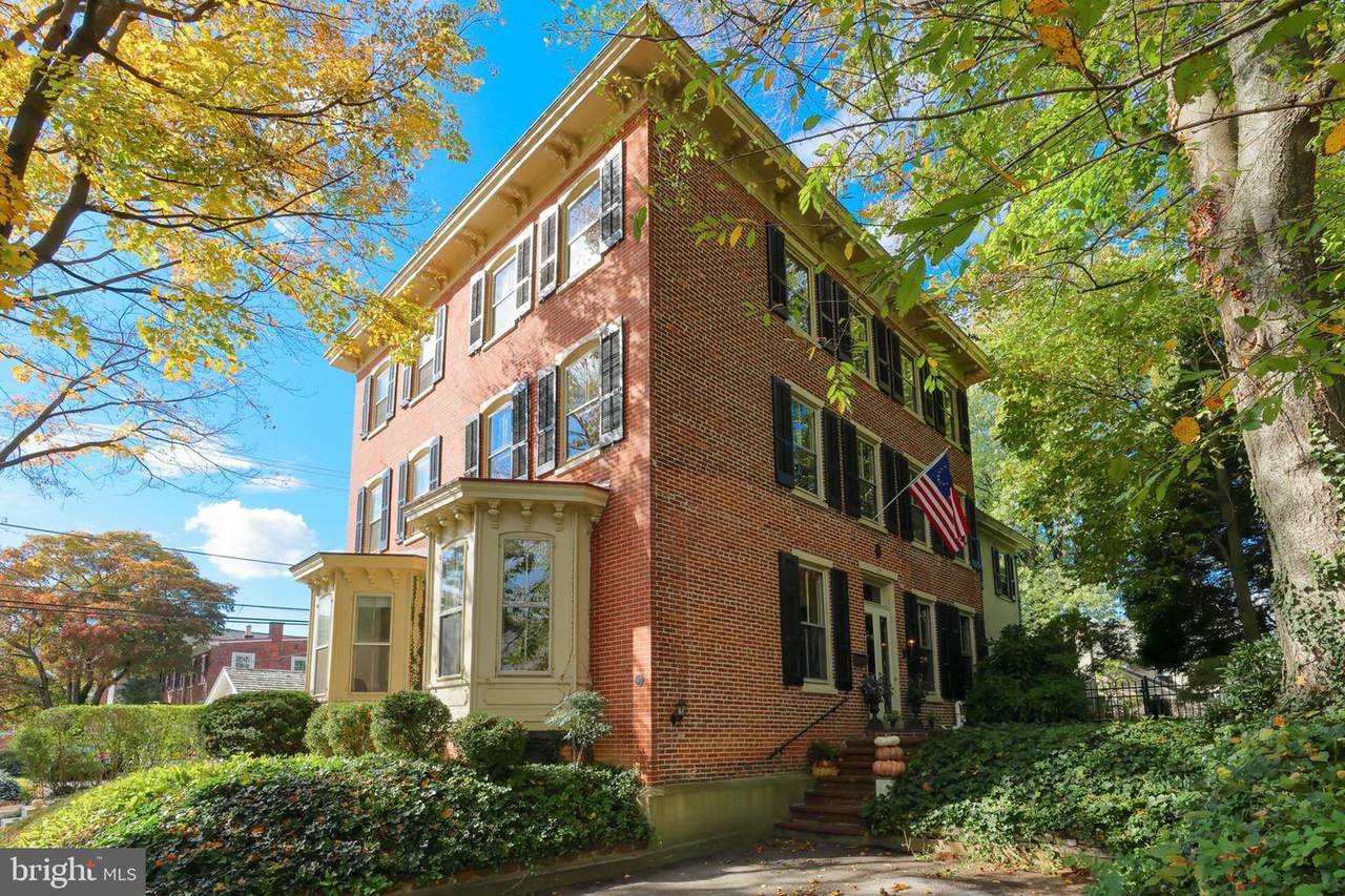 117 Lafayette Street - Photo 1