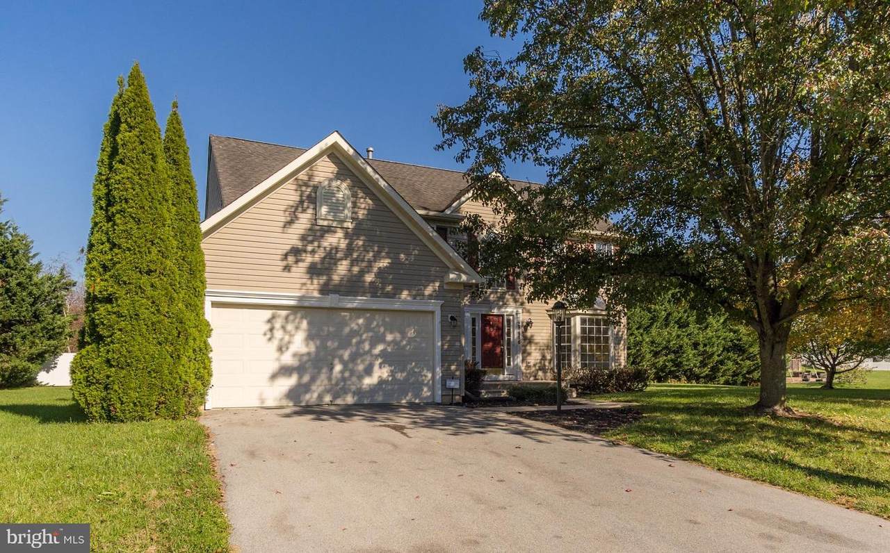 20006 Farmingdale Court - Photo 1