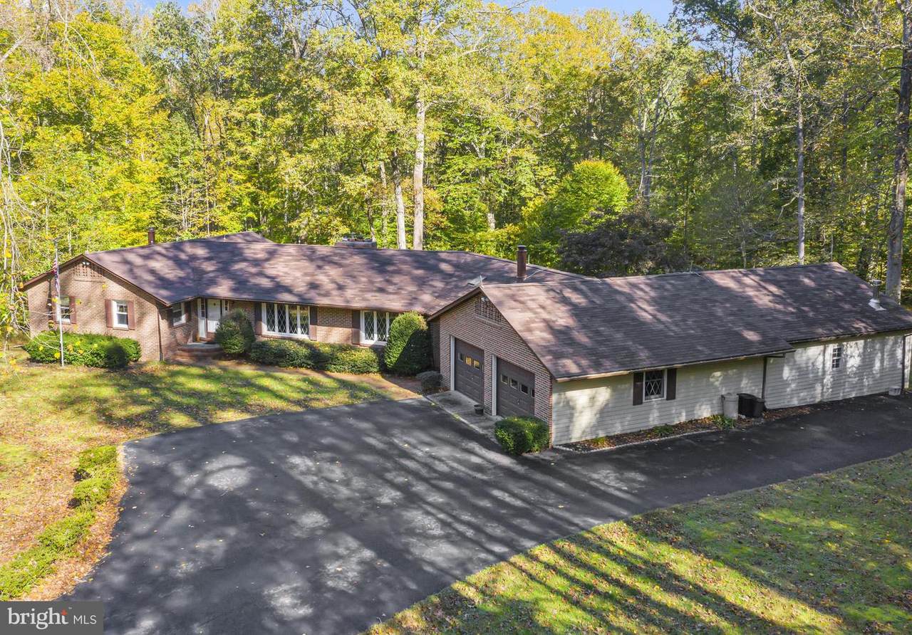 4421 Estate Drive - Photo 1