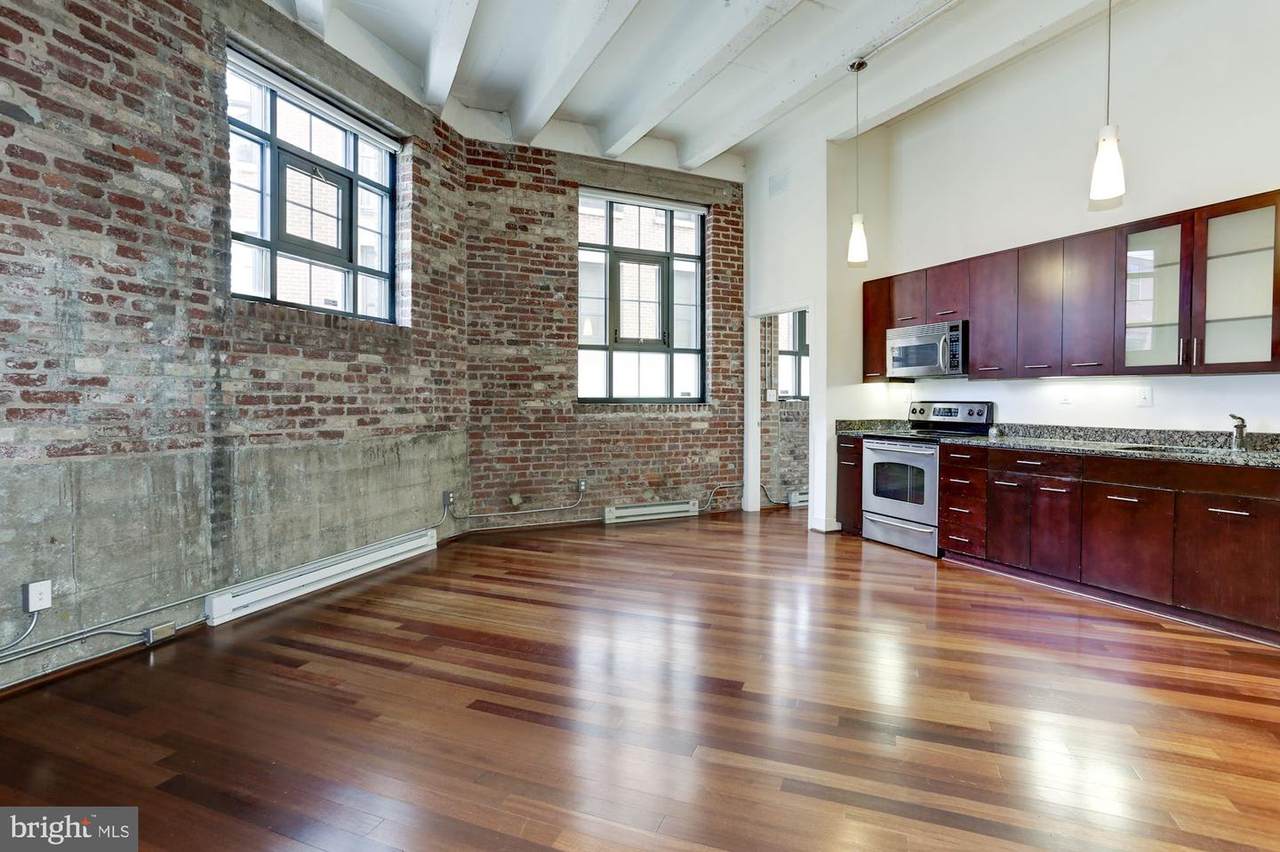 1701 Kalorama Road - Photo 1