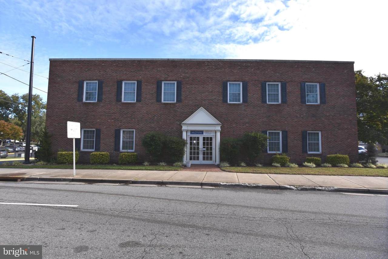 300 Academy Street - Photo 1
