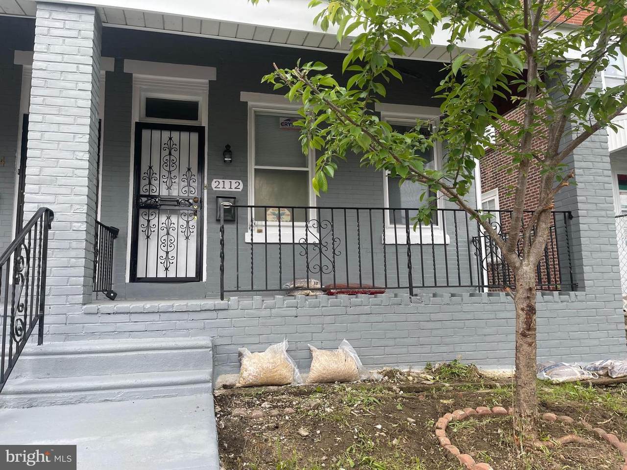 2112 Cemetery Avenue - Photo 1