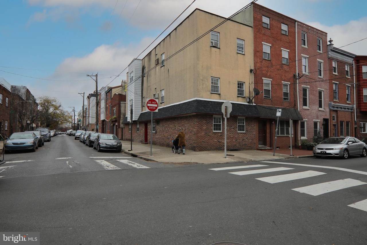 735 9TH Street - Photo 1