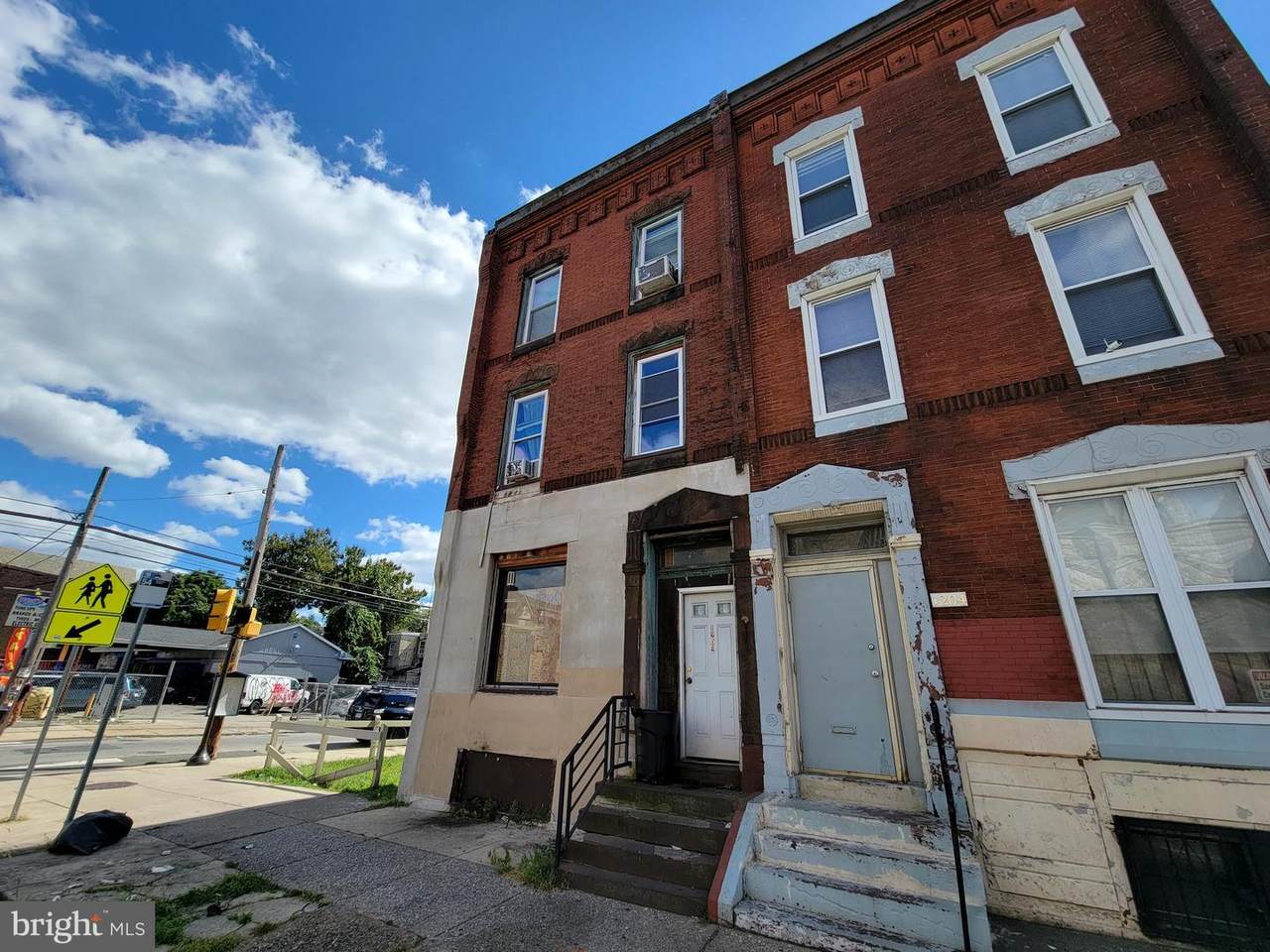 1200-2 Lehigh Avenue - Photo 1