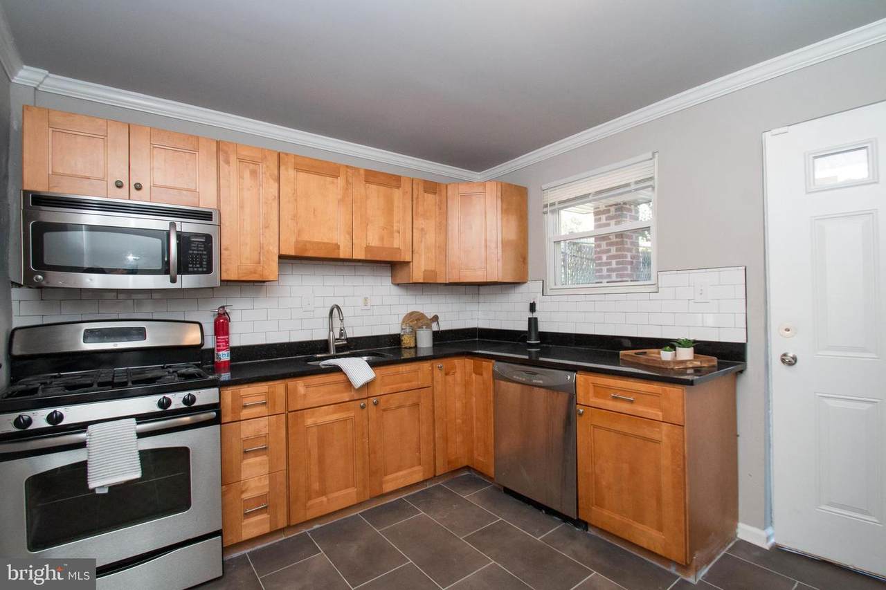 5111 Kershaw Street - Photo 1