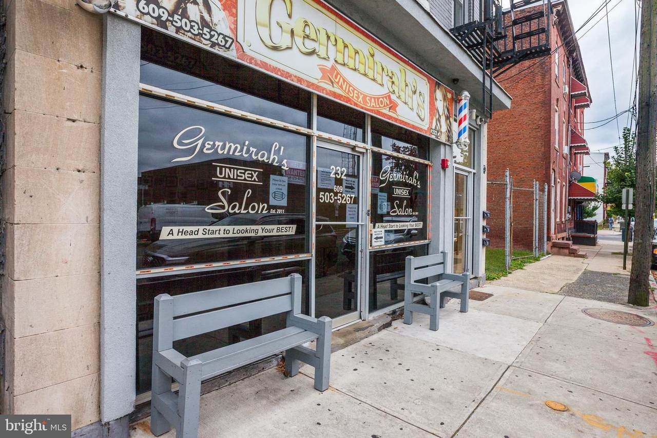 232-232 Clinton Avenue - Photo 1