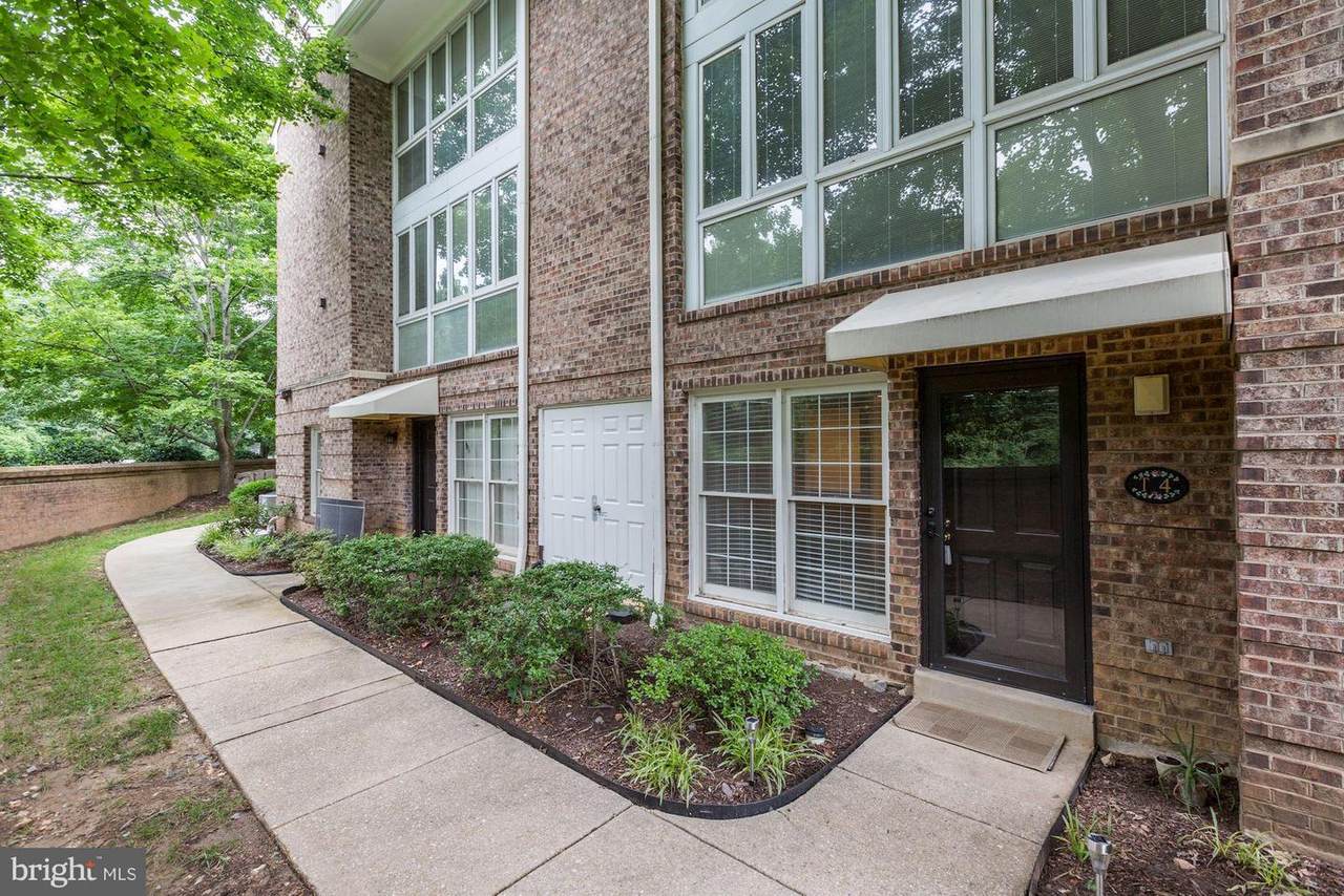 10702 Kings Riding Way - Photo 1
