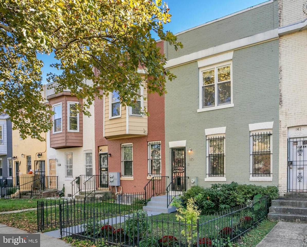 140 Q Street - Photo 1