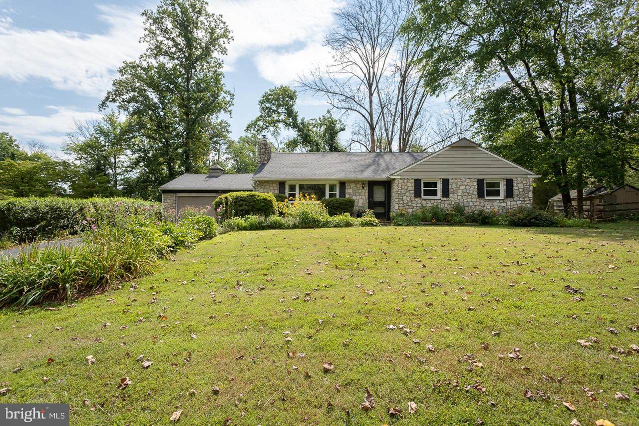 106 Midway Road - Photo 1