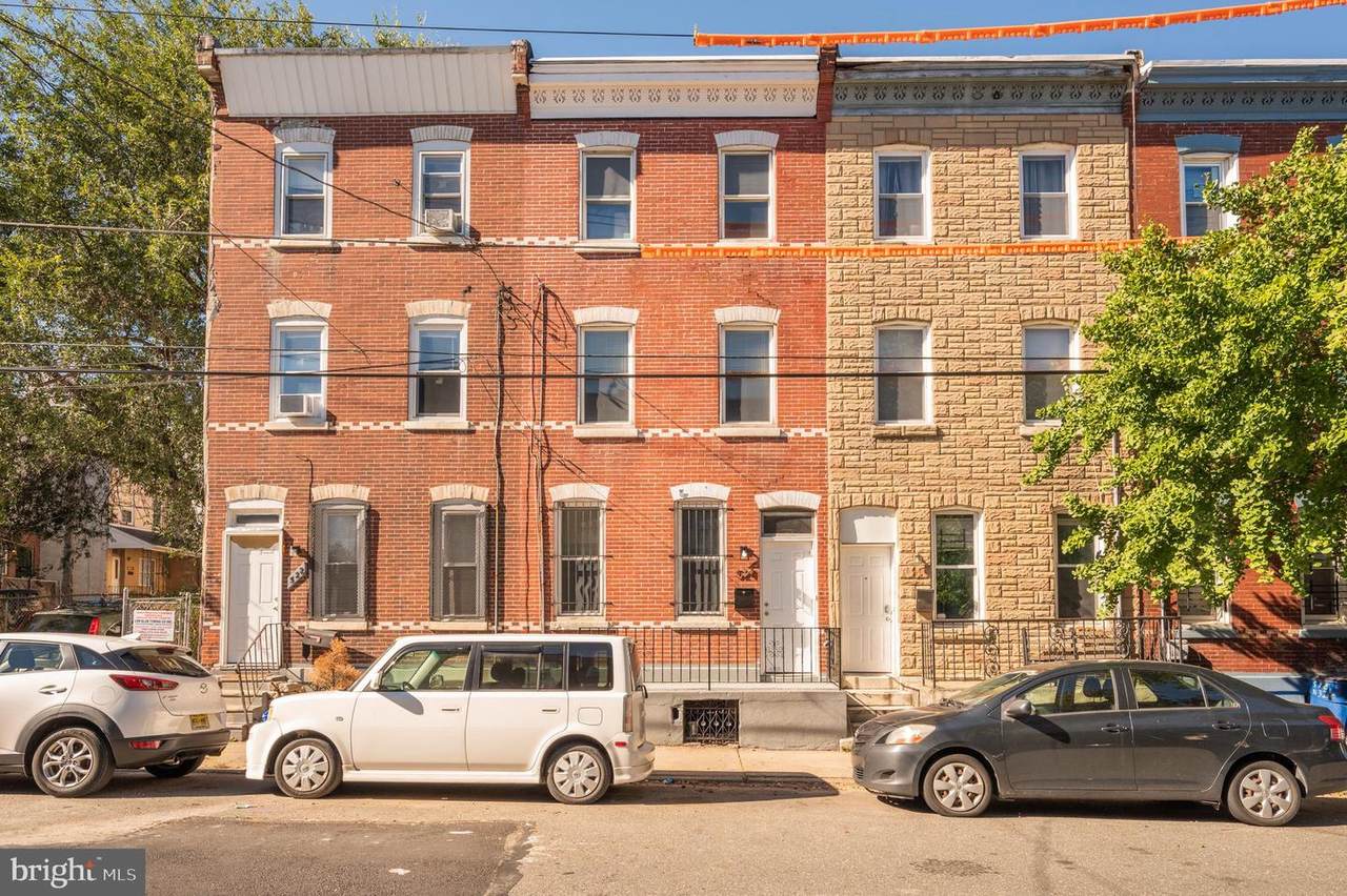 524 32ND Street - Photo 1