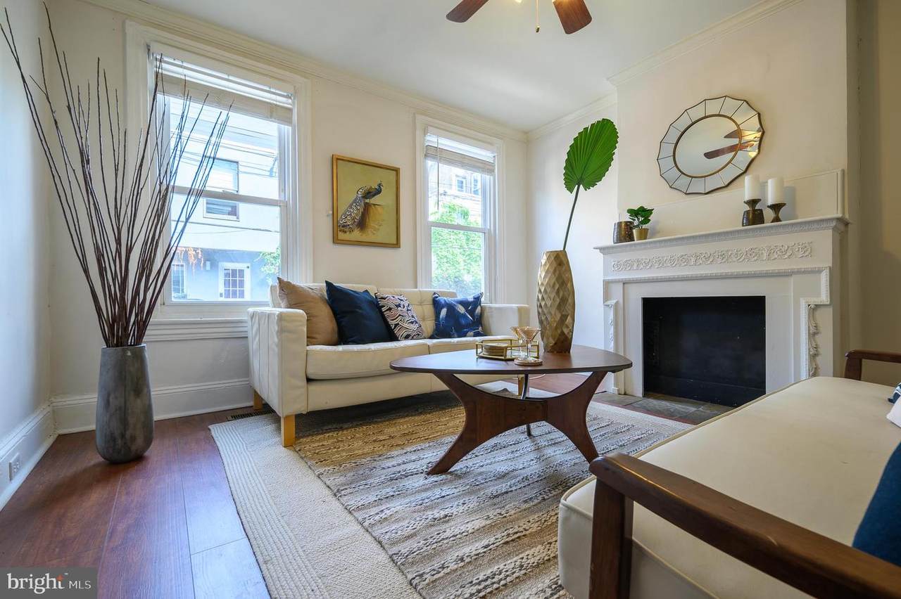 744 Harshaw Street - Photo 1