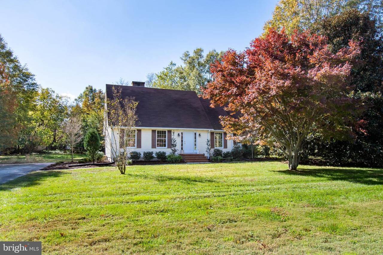 112 Holly Court - Photo 1