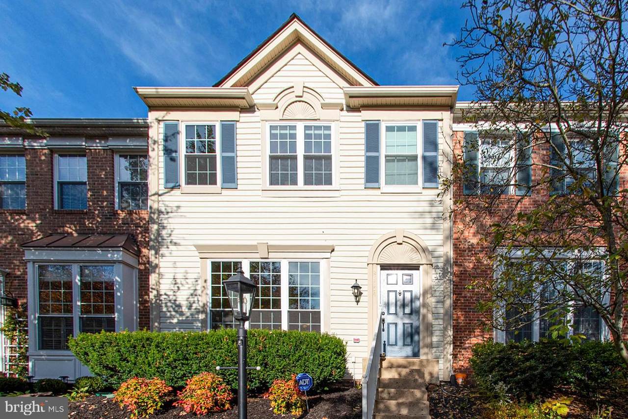 20754 Breezy Point Terrace - Photo 1