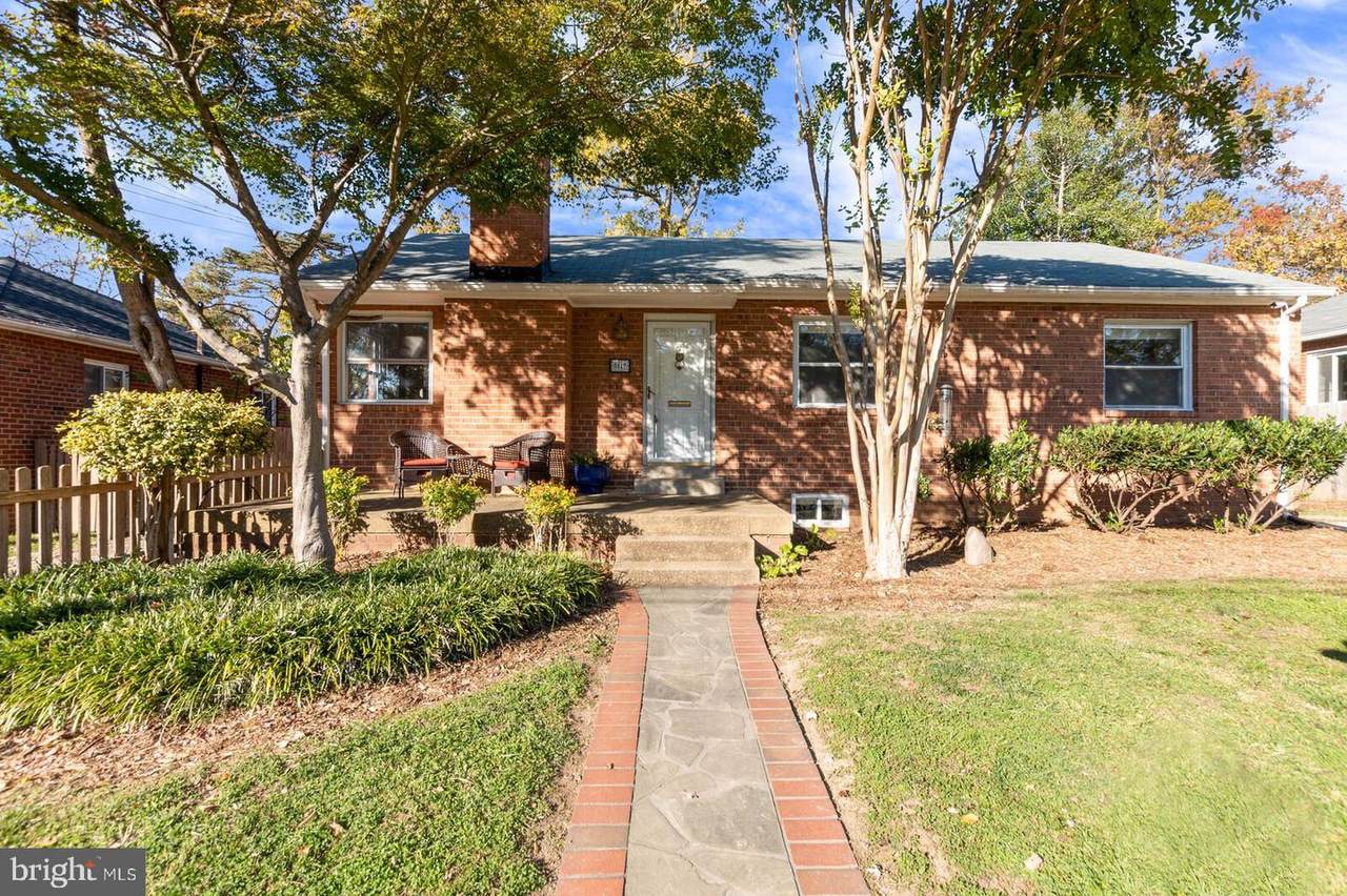 5617 5TH Road - Photo 1