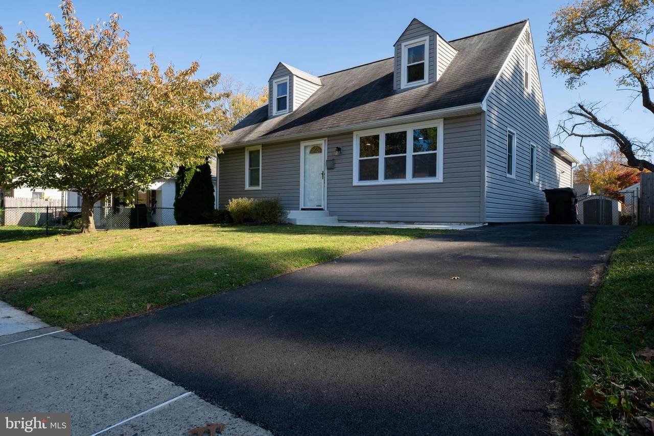 815 Maple Avenue - Photo 1